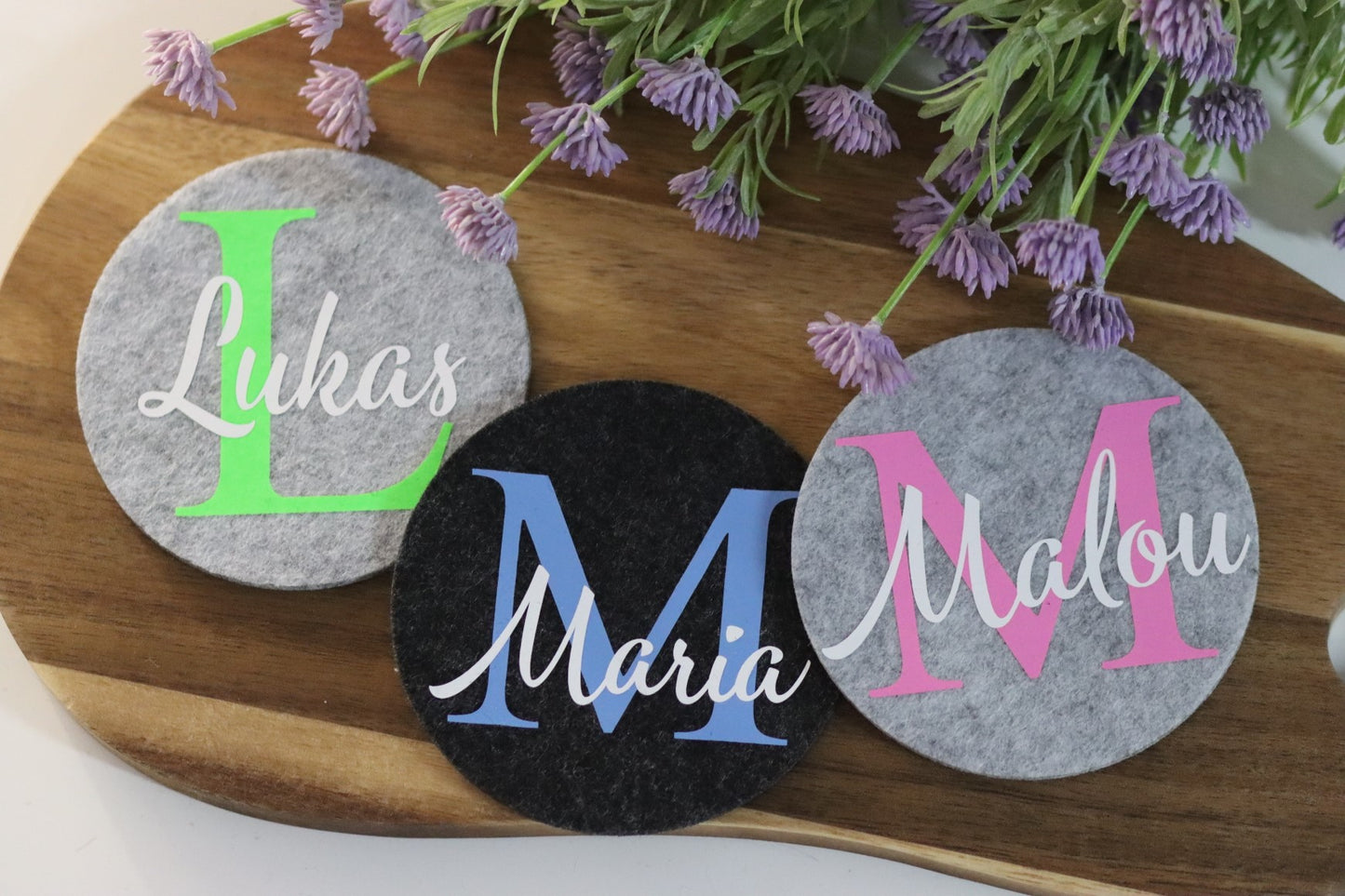 Filz-Untersetzer mit Initiale und Name | personalisierbar | handgemacht